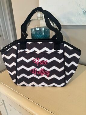 Thirty-One Black & White Chevron Lunch/Cooler Tote